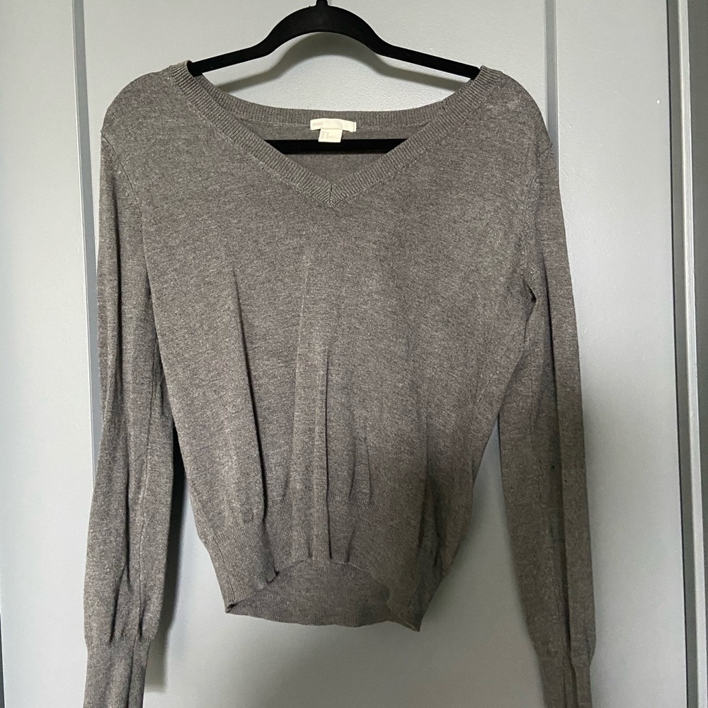 Gray sweater v-neck